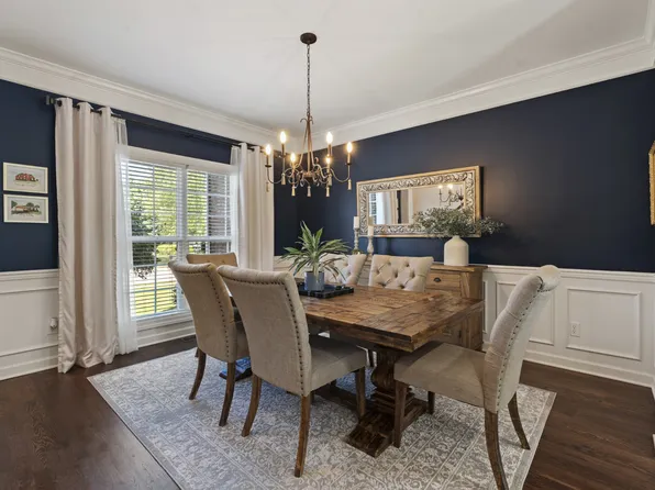 3245 Genoa Dr, Murfreesboro, TN 37128