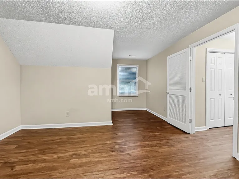 1517 Autumn Ridge Dr — Photo 16