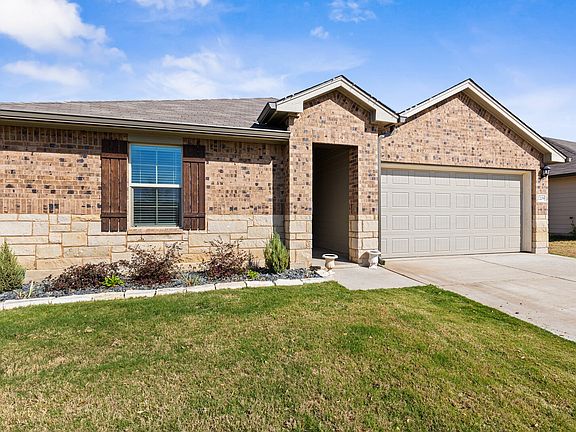 3rd image of 7209 Canadian Dr