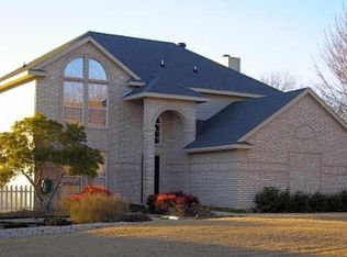 8659 Glen Hollow Dr, Fort Worth, TX 76179