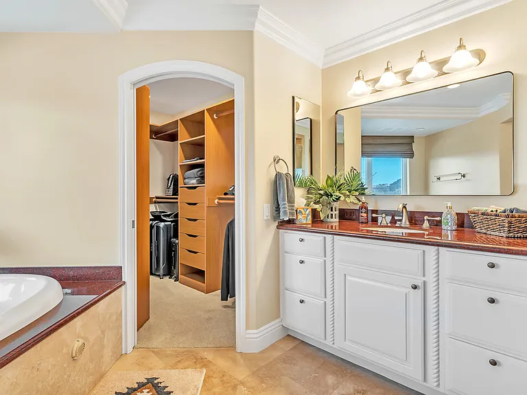 7564 Navigator Cir — Photo 29