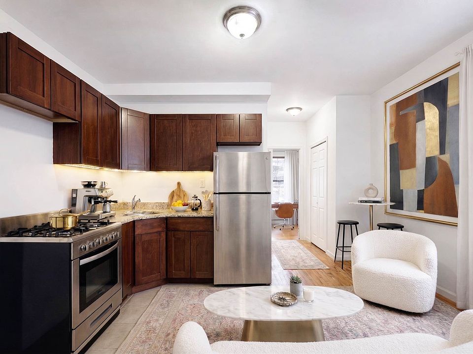 2nd image of 164 E 88th St APT 2FE