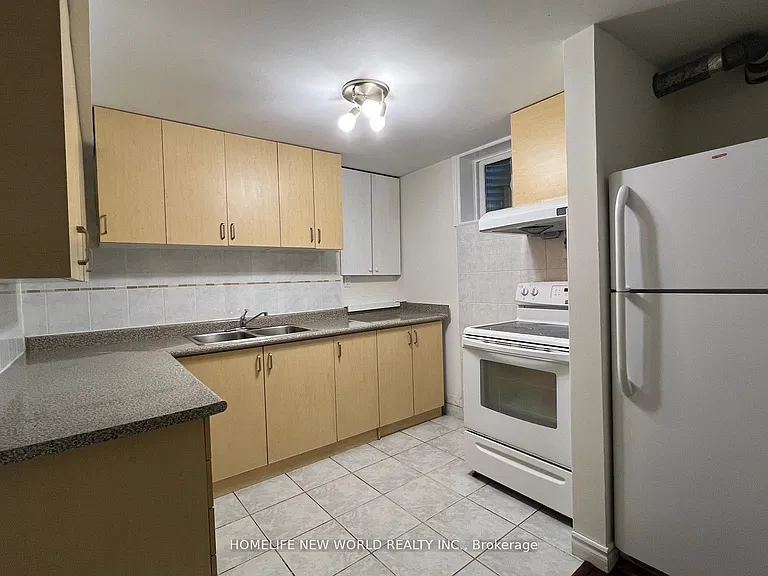 32 Andes Rd #BASEMENT — Photo 4