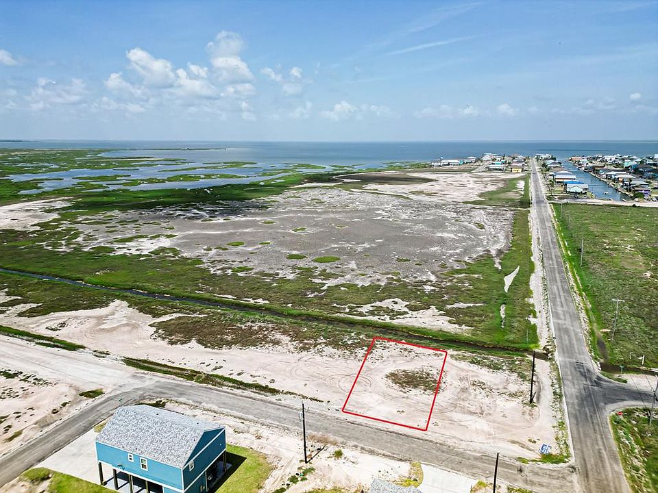 1st image of 38 Bayview Loop