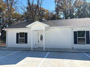 405 W Waggoner St, Tullahoma, TN 37388