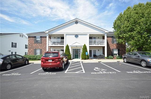 1st image of 921 Hanna Place Ct APT A