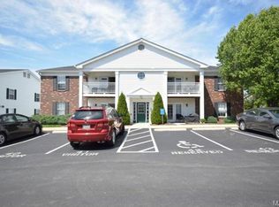 921 Hanna Place Ct APT A, Manchester, MO 63021