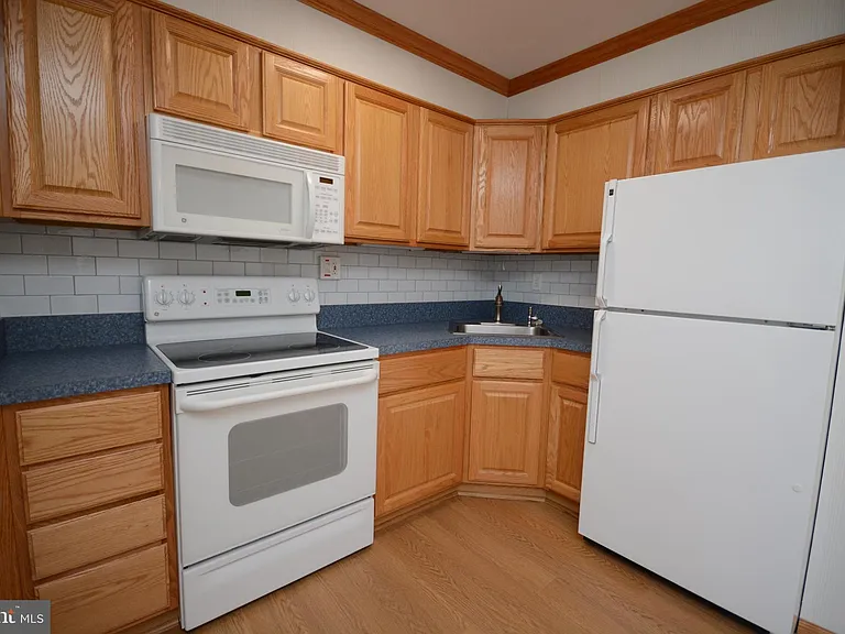 7316 E Springbrook Ct — Photo 4