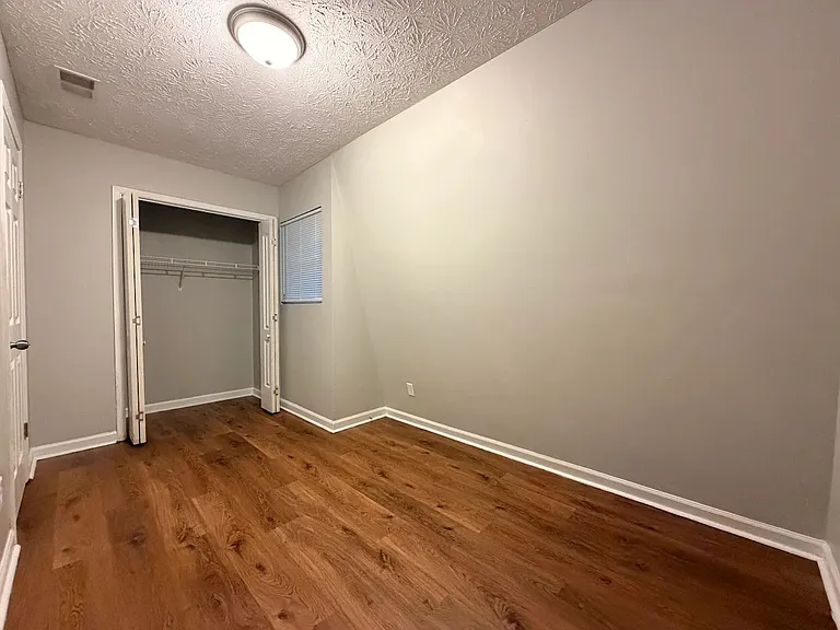207 Rustwood Dr — Photo 7
