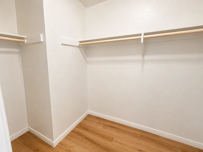 Walk-in closet