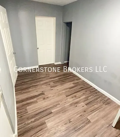 305 Colorado Ave #1 — Photo 4