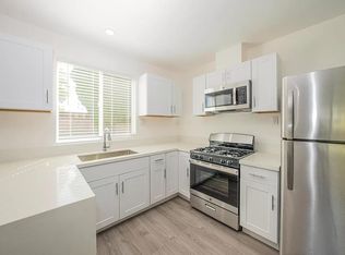 18936 Lassen St, Northridge, CA 91324