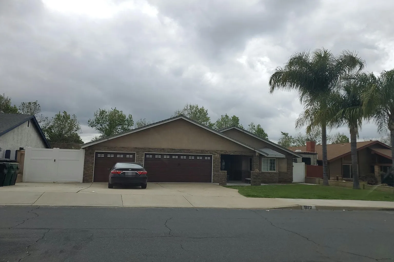 1372 Beaver Way photo 1
