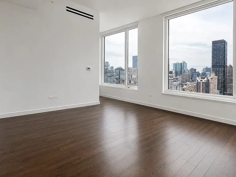 232 E 54th St #28A — Photo 2