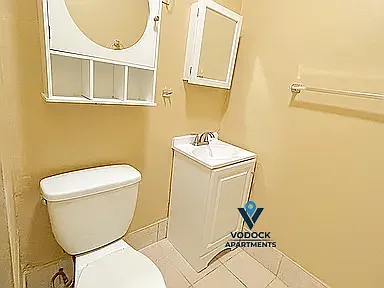 2 bed, 950 sqft, $1,350 — Photo 3