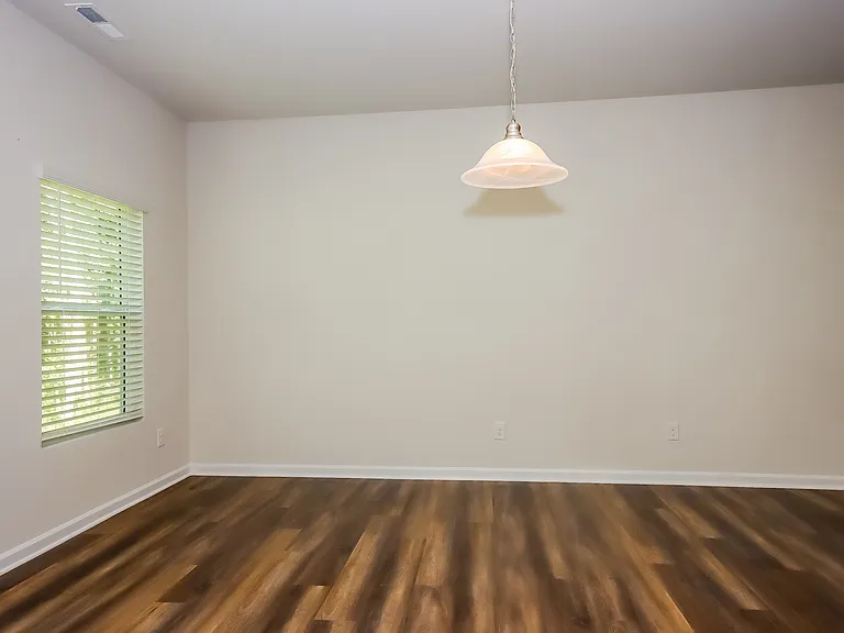 176 Nottingham Cir — Photo 6