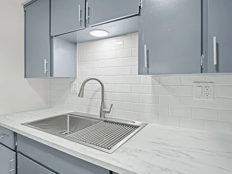 Wornall Place Apartments