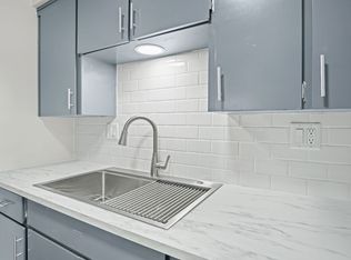 Wornall Place Apartments, Kansas City, MO 64114