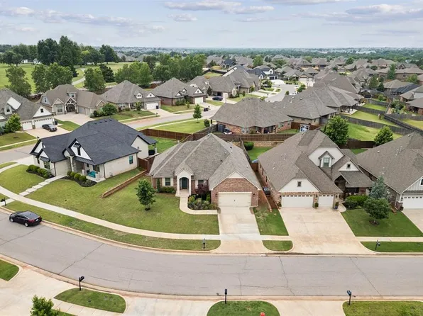 712 NW 192nd Ter, Edmond, OK 73012