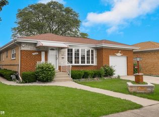 8924 Oleander Ave, Morton Grove, IL 60053