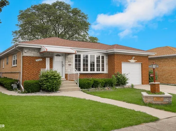 8924 Oleander Ave, Morton Grove, IL 60053