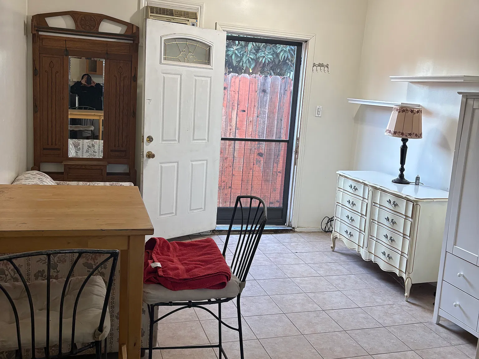 17941 Welby Way — Photo 2