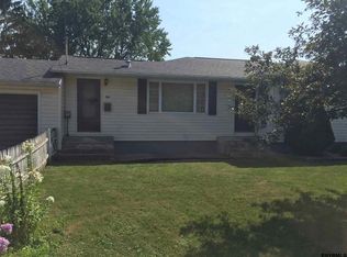 8 Wilton Rd, Amsterdam, NY 12010