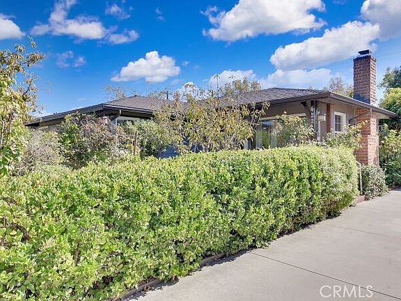 3rd image of 422 W Ada Ave