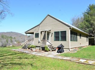 7 Chillwind Trl, Glenville, NC 28736