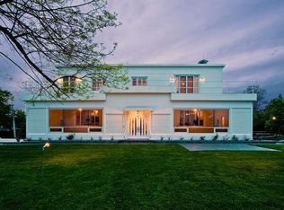 2284 E River Rd, Grand Island, NY 14072