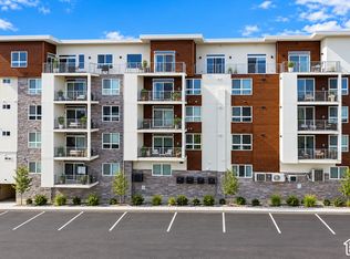 2101 N Main St W #205, Sunset, UT 84015