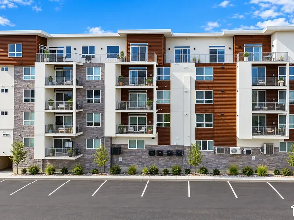2101 N Main St W #205, Sunset, UT 84015