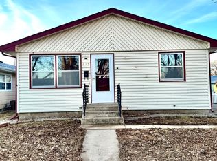 403 W 13th Ave, Mitchell, SD 57301