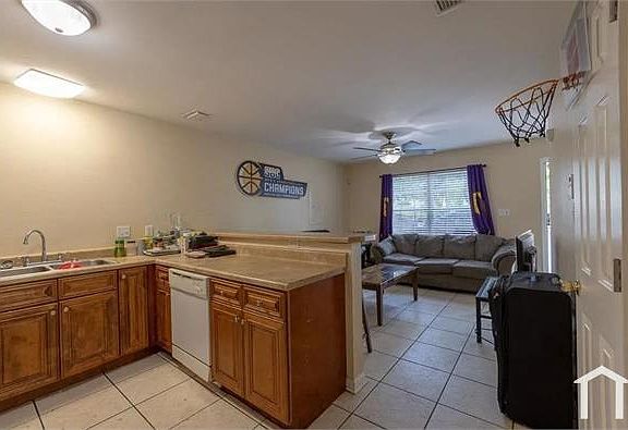 3rd image of 502 Kissimmee St #A