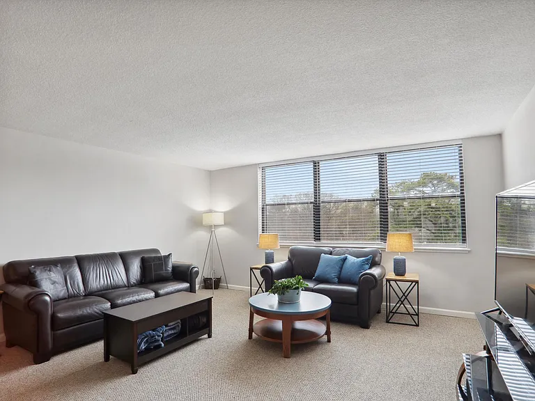 2965 Pharr Court South NW #704 — Photo 13