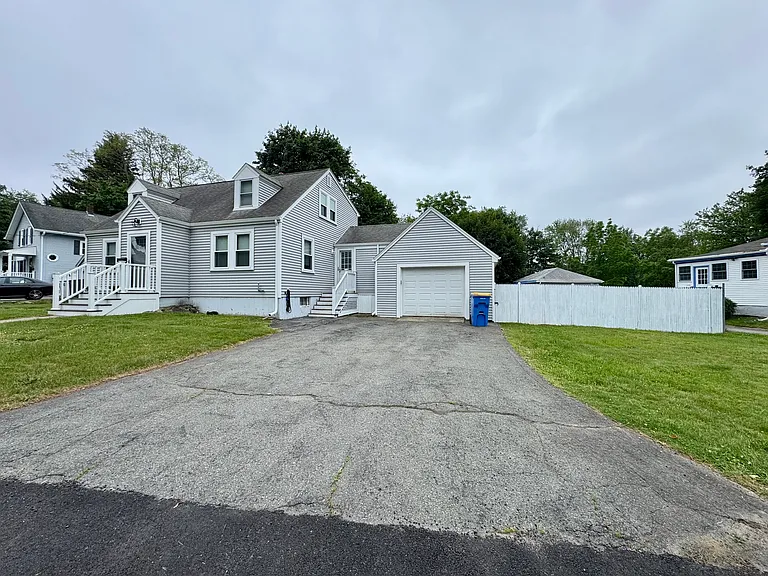 26 Fairview Ave — Photo 27