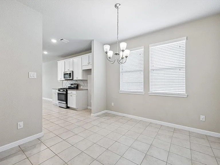 18111 Alora Springs Trc — Photo 4
