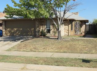 2027 Lorient Dr, Carrollton, TX 75007