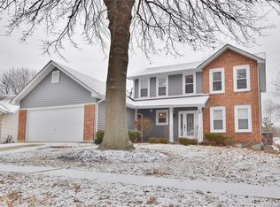 16 Amesbury Ct, Saint Peters, MO 63376