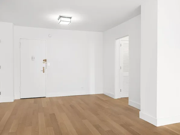 2 5th Ave APT 6Q, New York, NY 10011