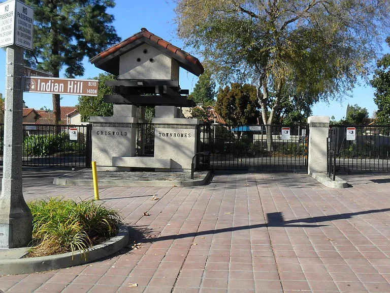 466 Potomac Way — Photo 3