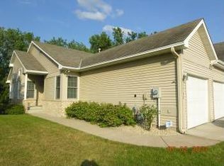 1762 Southwind Ln, Maplewood, MN 55109