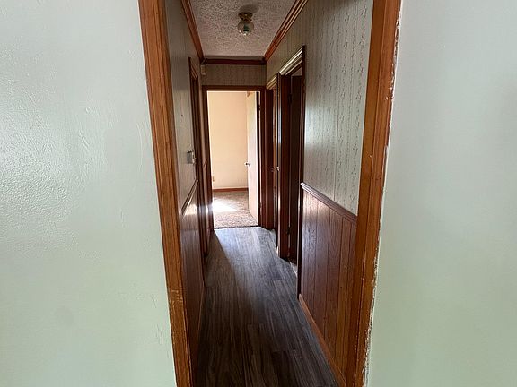 4th image of 4438 Brittany Rd