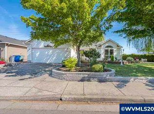 1227 Trent Ave N, Keizer, OR 97303