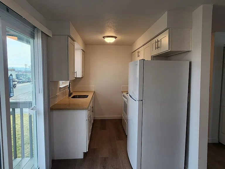 Greenwood Apartments — Photo 18