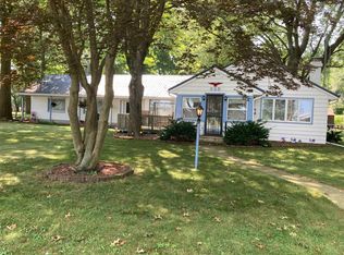 325 Lakeside Dr, Walkerton, IN 46574