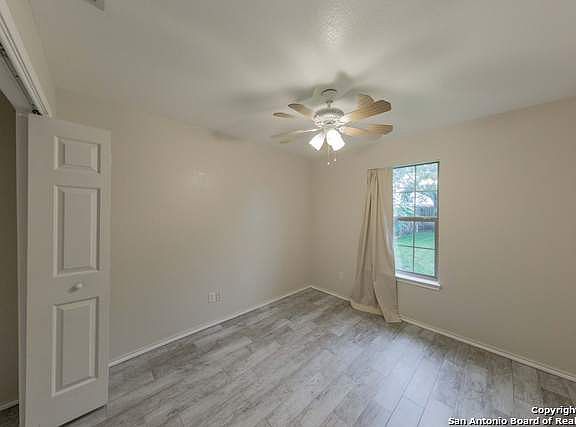 4th image of 1152/1154 Misty Acres Dr