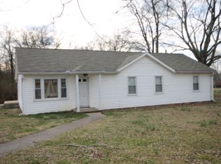 4696 Chapel Hill Rd, Southside, TN 37171