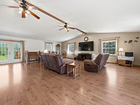 2nd image of 106 Gordon Dr