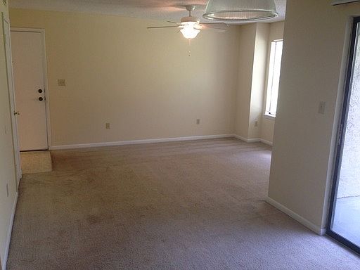 5th image of 3555 Sable Palm Ln Unit J